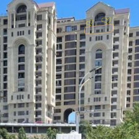 Mountain View Apartment Yerevan Bagian luar foto