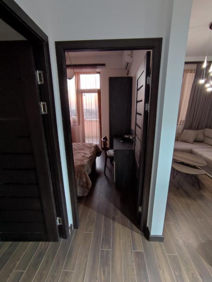 Mountain View Apartment Yerevan Bagian luar foto